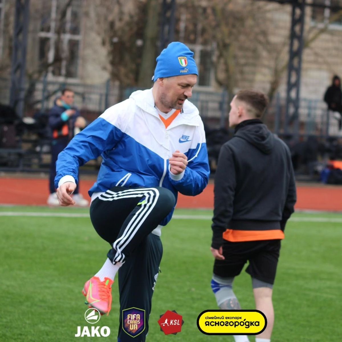 Артем Мілевський повернувся на футбольне поле: фото із першого переможного матчу